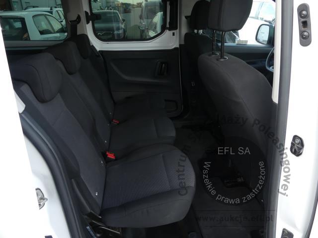 10 - Toyota Proace City Verso Long 1.5 D-4 2020r. Magnice DW1LC81
