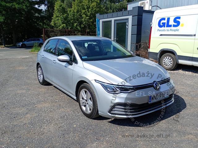 2 - VOLKSWAGEN Golf VIII 2.0 TDI Life 2022r. WND9181A Pojazd znajduje się w firmie ARCTOS GROUP sp. z o.o. Al. Krakowska 7, 02-183 Warszawa