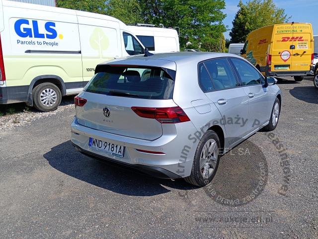 3 - VOLKSWAGEN Golf VIII 2.0 TDI Life 2022r. WND9181A Pojazd znajduje się w firmie ARCTOS GROUP sp. z o.o. Al. Krakowska 7, 02-183 Warszawa