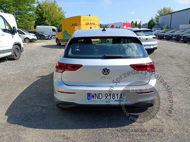4 - VOLKSWAGEN Golf VIII 2.0 TDI Life 2022r. WND9181A Pojazd znajduje się w firmie ARCTOS GROUP sp. z o.o. Al. Krakowska 7, 02-183 Warszawa