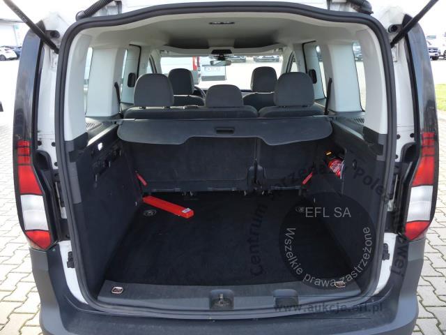 8 - Volkswagen Caddy 2.0 TDI Kombi 2021r. DW3SC32 Magnice