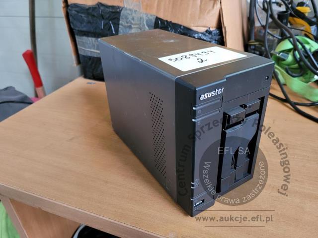 2 - Macierz dyskowa Asustor AS6102T