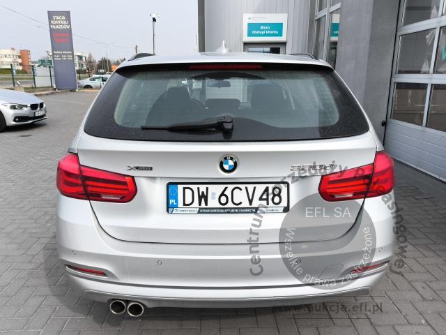 4 - BMW 320d xDrive Advantage aut 2019r. DW6CV48 UWAGA!! Pojazd znajduje się w firmie AUTO MOTO CENTRUM sp. z o.o. ul. Ostrowska 328 (przy Trasie Katowickiej) 61-312
