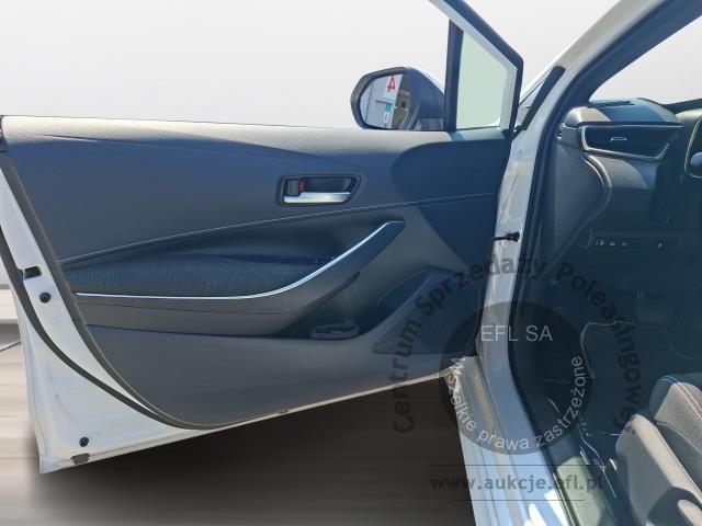 10 - TOYOTA COROLLA 1,8 VVT-I+H CVT 2023r.