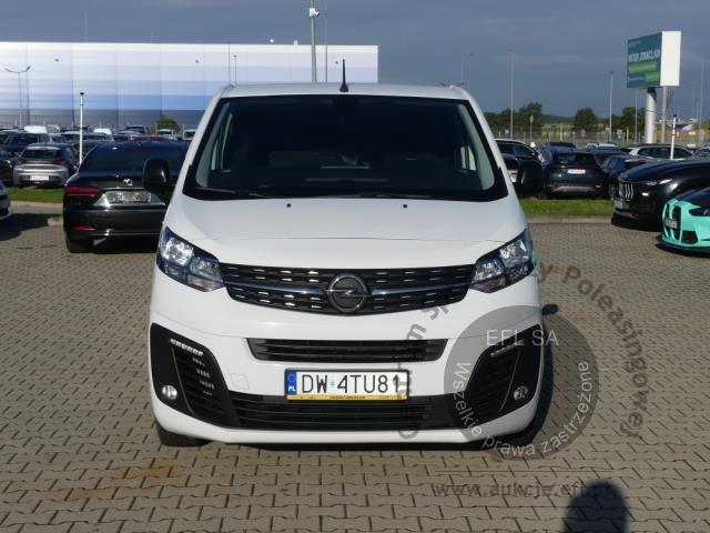 2 - Opel Vivaro 2.0 CDTI Extra Long 3,1 2022r. DW4TU81 Magnice