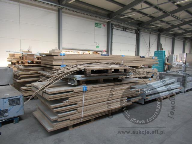 13 - Elementy pomostu magazynowego pow. ok 264m2