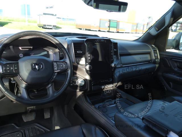 14 - RAM LIMITED 5.7 HEMI AUTOMAT 4x4 2023r.