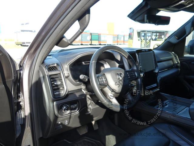 8 - RAM LIMITED 5.7 HEMI AUTOMAT 4x4 2023r.