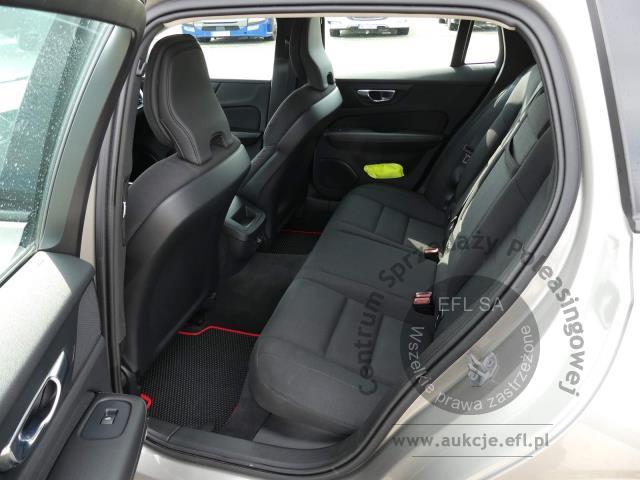 9 - VOLVO V60 2.0 D3 150KM KOMBI AUTOMAT 2019r.