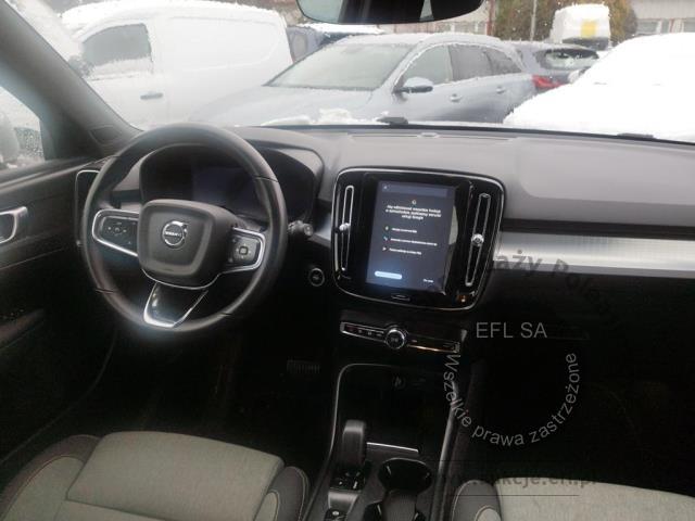 8 - Volvo XC40 B4 Core aut 2022r. WW345TF USZKODZONY UWAGA!! Pojazd znajduje się w firmie Arctos Sp. z o.o. Warszawa, Al. Krakowska 7, 02-183 Warszawa