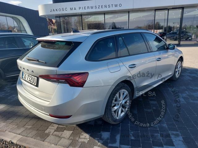 2 - Skoda  Octavia 2.0 TDI Ambition 2021r. SK732UU Pojazd znajduje się w firmie AACAR sp. z o.o. Jawornik 90, 32-400 Myślenice