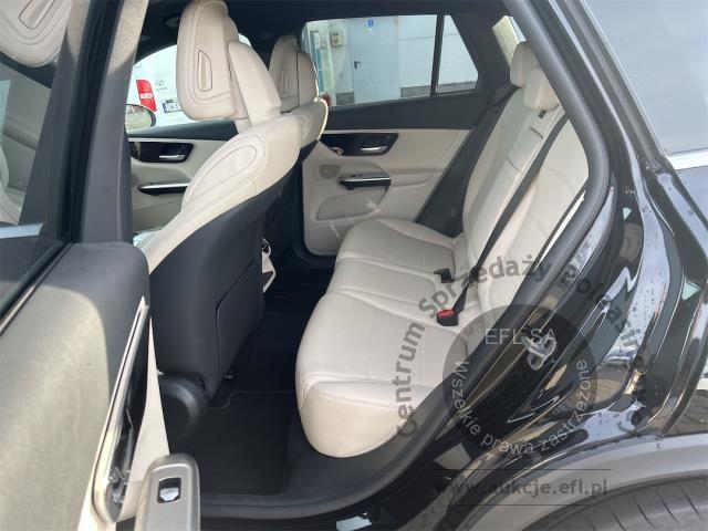 8 - MERCEDES BENZ GLC 300 DE 4-MATIC AVANTGARDE 2024r. DX31069 Magnice