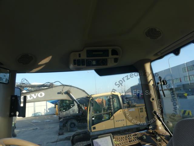 11 - Ciągnik rolniczy JOHN DEERE 6170R 2013r.