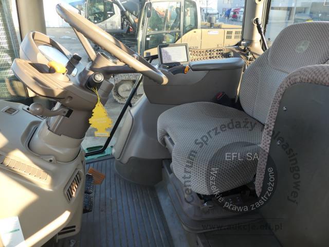 8 - Ciągnik rolniczy JOHN DEERE 6170R 2013r.