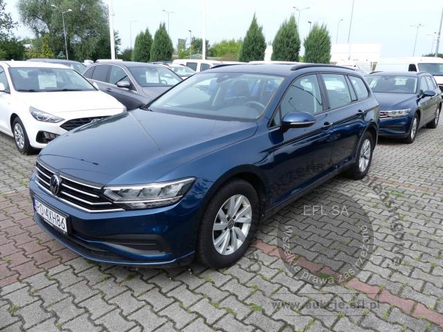 1 - Volkswagen Passat 2.0 TDI EVO Essence 2022r. PO4XH86 UWAGA!! Pojazd znajduje się w firmie AUTO MOTO CENTRUM sp. z o.o. ul. Ostrowska 328 (przy Trasie Katowickiej) 61-312 Poznań