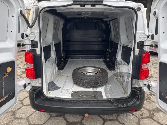 7 - Peugeot Expert 1.5 BlueHDi Standard 2, 2022r. DW5TU67 Magnice