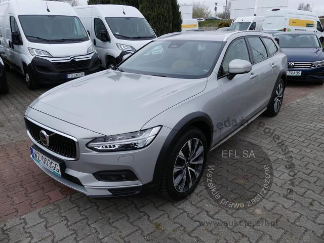 1 - Volvo V90 Cross Country B5 D AWD 2023r. WZ003GG AUTO MOTO CENTRUM Sp. z o.o. Poznań 61-312, ul. Ostrowska  328