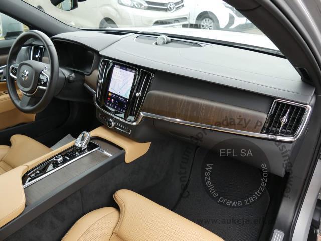 11 - Volvo V90 Cross Country B5 D AWD 2023r. WZ003GG AUTO MOTO CENTRUM Sp. z o.o. Poznań 61-312, ul. Ostrowska  328