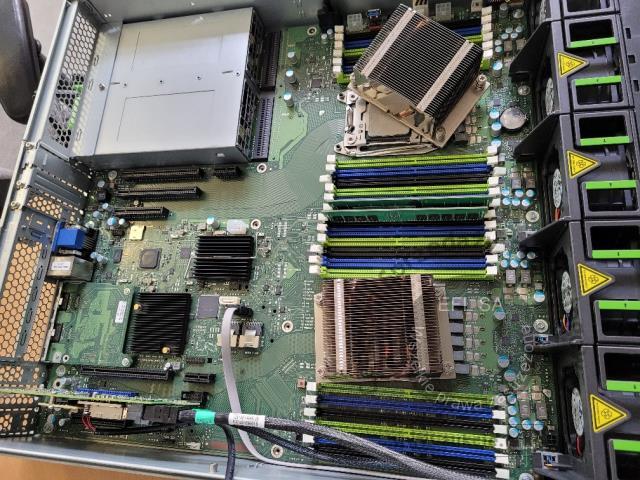 3 - Serwer Fujitsu D30