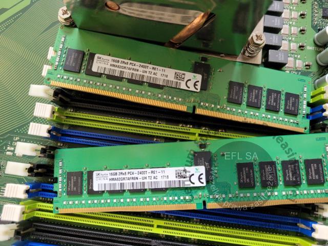 6 - Serwer Fujitsu D30