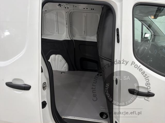 9 - Toyota Proace City 1.5 D-4D Standard 2,0t Active Furgon 2022r. DW6TX87 Pojazd znajduje się w firmie ARCTOS GROUP sp. z o.o. Al. Krakowska 7, 02-183 Warszawa