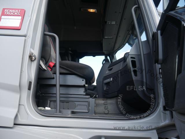 13 - Ciężarówka do transportu drewna RENAULT / VP K520 DE13 6X6 MEDIUM 2024r.