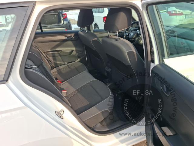 8 - Skoda  Fabia 1.0 TSI Classic Ambitio 2021r. DW4RE30 Magnice