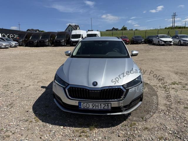 2 - Skoda Octavia 1.5 TSI ACT Ambition 2023r. GD9H121 Pojazd znajduje się w firmie MDM AUTO sp. z o.o. ul. Zawodników 1, 80-729 Gdańsk