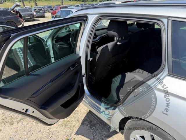 11 - Skoda Octavia 1.5 TSI ACT Ambition 2023r. GD9H121 Pojazd znajduje się w firmie MDM AUTO sp. z o.o. ul. Zawodników 1, 80-729 Gdańsk