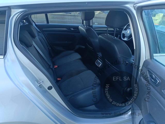 9 - Renault Megane 1.3 TCe FAP Equilibre 2022r. DW6UT11 UWAGA!! Pojazd znajduje się w firmie AUTO MOTO CENTRUM sp. z o.o. ul. Ostrowska 328 (przy Trasie Katowickiej) 61-312 Poznań