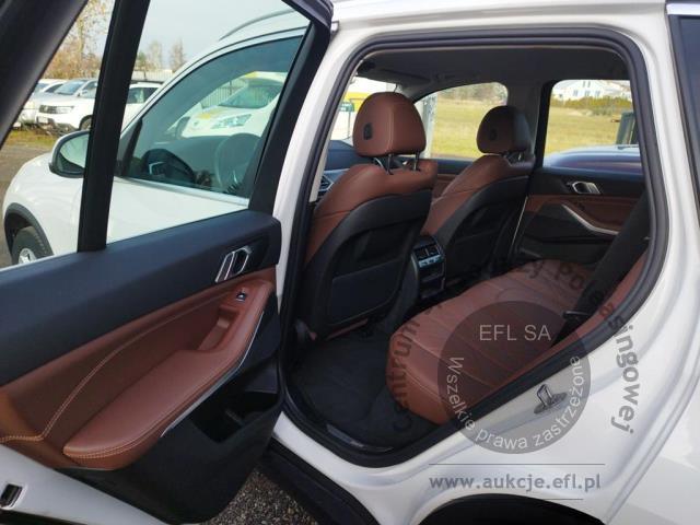 7 - BMW X5 xDrive40i mHEV aut Kombi  2022r. WZ735FX Pojazd znajduje się w firmie ARCTOS GROUP sp. z o.o. Al. Krakowska 7, 02-183 Warszawa