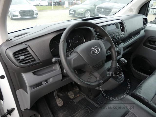 6 - Toyota Proace 2.0 D-4D Long 3,1t 2022r. DW7TM05 Magnice
