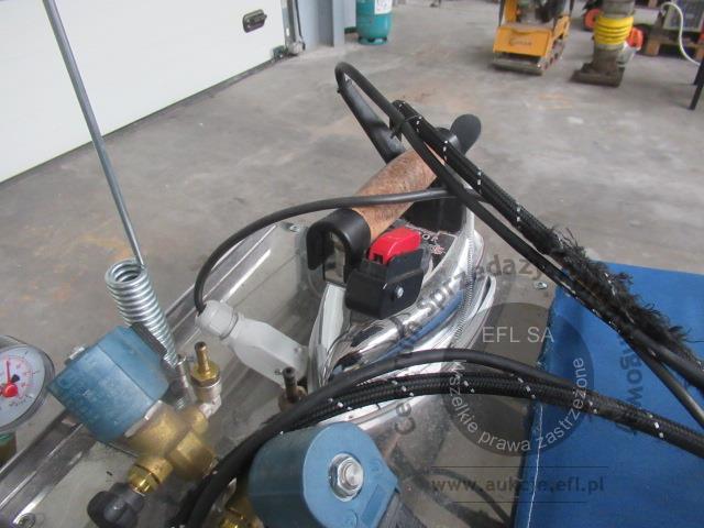 7 - Przemysłowy stół do prasowania COMEL s.r.l  2022r.