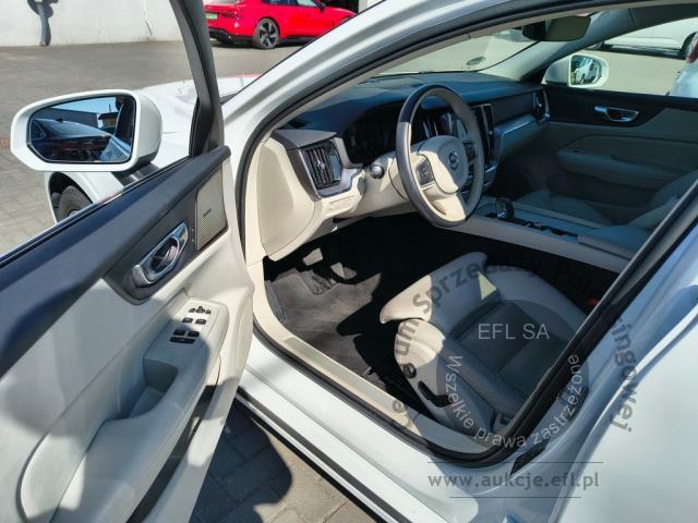 7 - Volvo V60 B4 B Momentum Pro aut 2022r. DW6RY09 UWAGA!! Pojazd znajduje się w lokalizacji: Janki, Al. Krakowska 52, 05-090 Janki