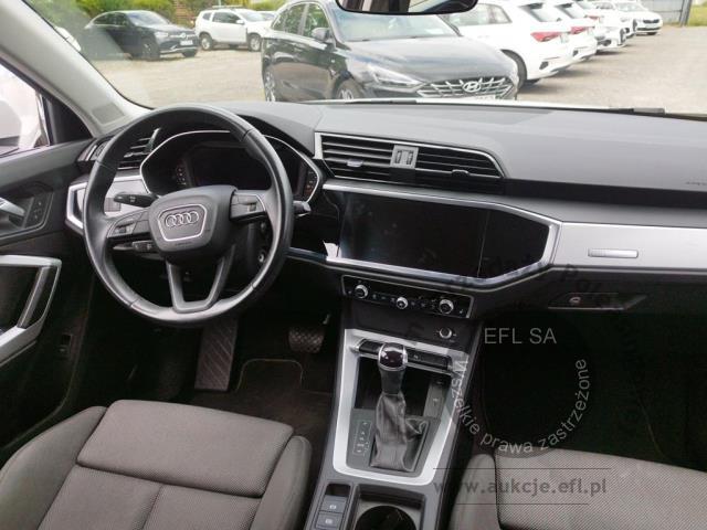 11 - Audi  Q3  2023r. WZ643FU Pojazd znajduje się w firmie ARCTOS GROUP sp. z o.o. Al. Krakowska 7, 02-183 Warszawa