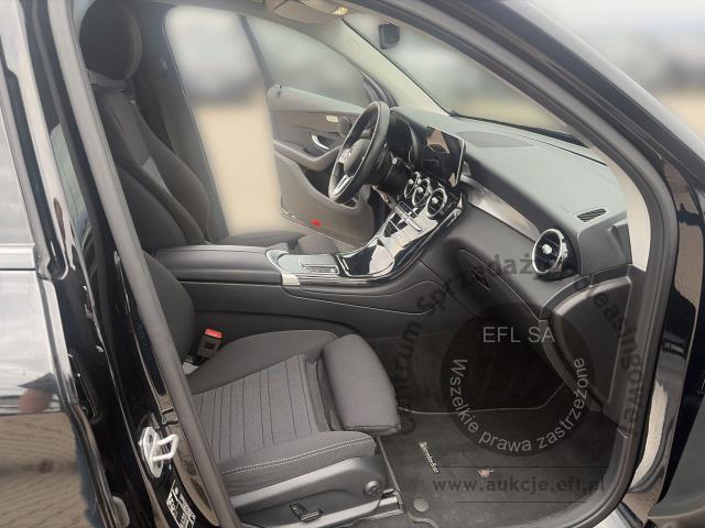 17 - EFL FINANCE MERCEDES - BENZ GLC 300e 4MATIC EQPOWER 2021r.