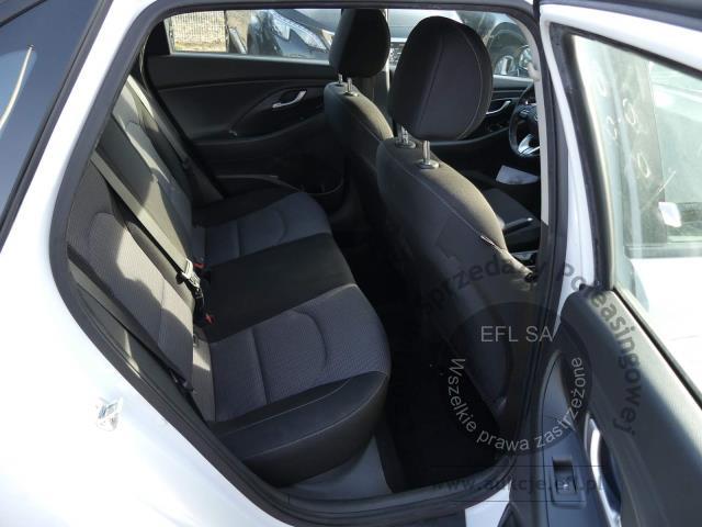 10 - Hyundai i30 1.6 D Classic + 2021r. DW1PF01 UWAGA!! Pojazd znajduje się w firmie AUTO MOTO CENTRUM sp. z o.o. ul. Ostrowska 328 (przy Trasie Katowickiej) 61-312 Poznań