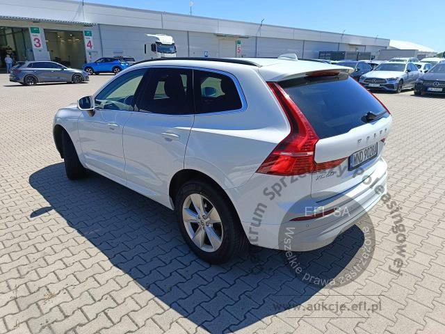 4 - Volvo XC60 B4 B Momentum Pro automat 2022r. WND9028A Magnice
