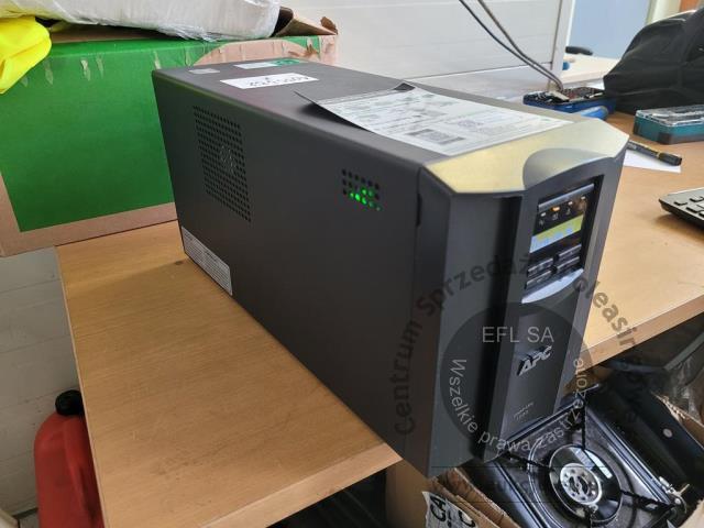 1 - Zasilacz awaryjny UPS  APC Smart  SMT1500IC