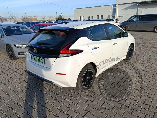 3 - Nissan Leaf 40kWh Acenta 2022r. DW7WT23 Magnice