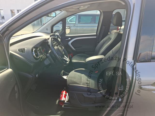 7 - Mercedes - Benz T 180 d Progressive Automat 2023r. DW2WN59 UWAGA!! Pojazd znajduje się w lokalizacji: Warszawa, Al. Krakowska 7, 02-183 Warszawa