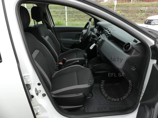 8 - Dacia Duster 1.5 Blue dCi Essential 2021r. DW3LV42 UWAGA!! Pojazd znajduje się w firmie AUTO MOTO CENTRUM sp. z o.o. ul. Ostrowska 328 (przy Trasie Katowickiej) 61-312 Poznań