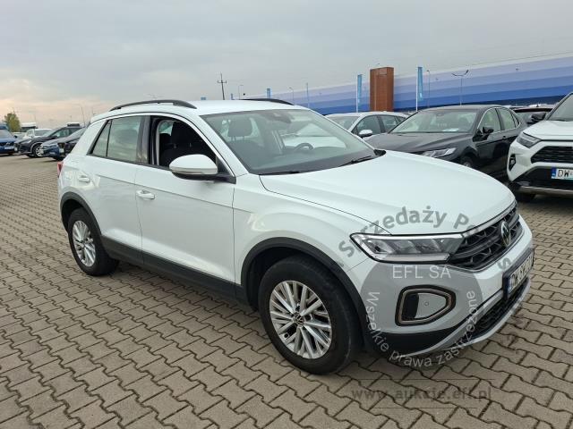 3 - Volkswagen T-ROC 1.5 TSI Life Hatchback 2023r. DW8WC01 UWAGA!! Pojazd znajduje się w firmie Arctos Sp. z o.o. Warszawa, Al. Krakowska 7, 02-183 Warszawa