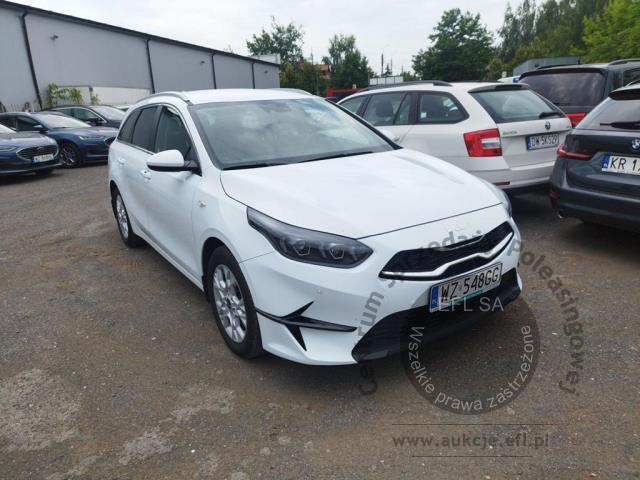 3 - Kia  Ceed  2023r. WZ548GG Pojazd znajduje się w firmie ARCTOS GROUP sp. z o.o. Al. Krakowska 7, 02-183 Warszawa
