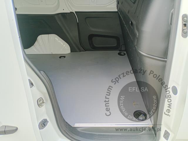 9 - Toyota Proace City 1.5 D-4D Standard  2022r. DW5UR35 Pojazd znajduje się w firmie ARCTOS GROUP sp. z o.o. Al. Krakowska 7, 02-183 Warszawa