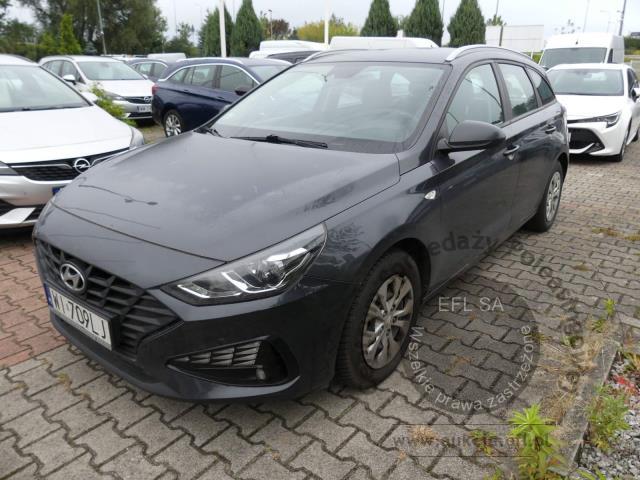 1 - Hyundai  i30 1.6 D Classic + DCT Kombi 2021r. WI709LJ AUTO MOTO CENTRUM Sp. z o.o. Poznań 61-312, ul. Ostrowska 328