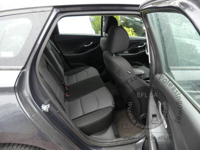 11 - Hyundai  i30 1.6 D Classic + DCT Kombi 2021r. WI709LJ AUTO MOTO CENTRUM Sp. z o.o. Poznań 61-312, ul. Ostrowska 328