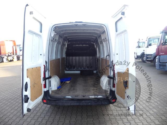 9 - RENAULT MASTER 2.3 DCI 180KM FURGON 2022r.