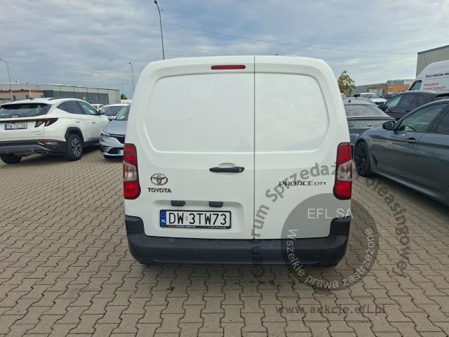 5 - Toyota Proace City 1.5 D-4D Standard 2022r. DW3TW73 Magnice