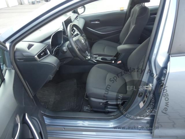 9 - Toyota Corolla 1.5 Comfort Sedan 2022r. SK252WP Magnice